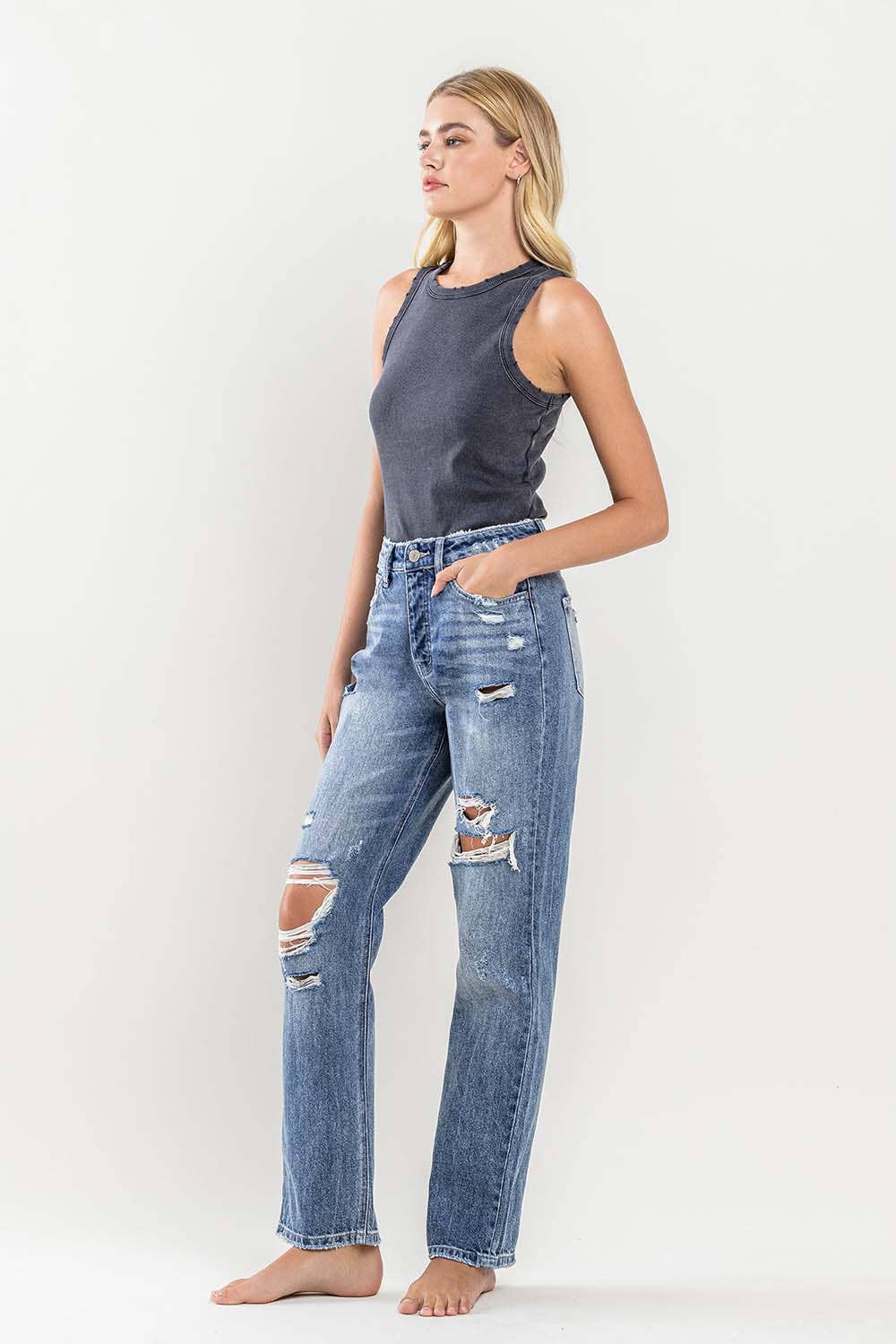 SUPER HIGH RISE DISTRESSED STRAIGHT JEANS