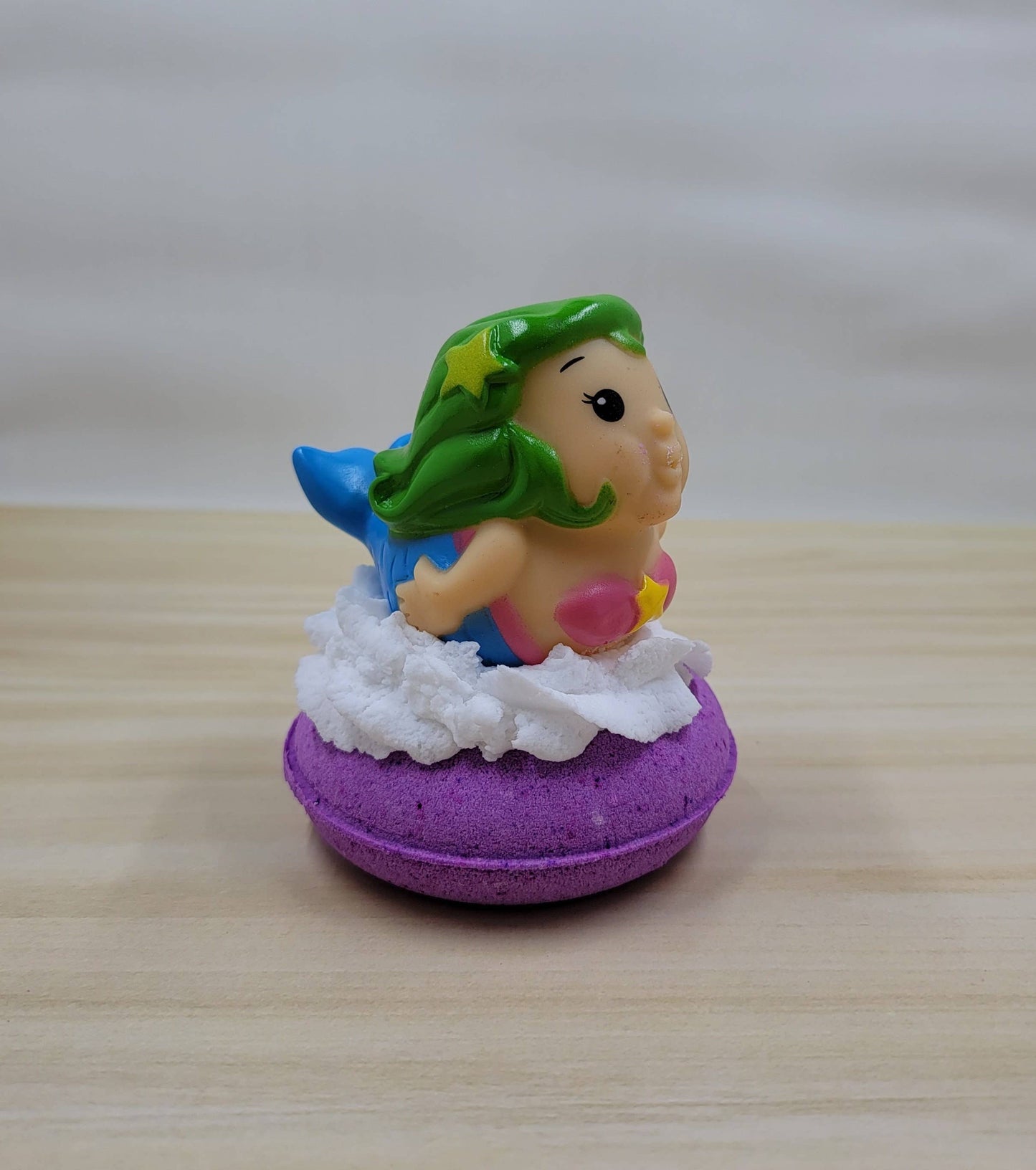 Mermaid Water Squirt Toy Donut Bath Bomb