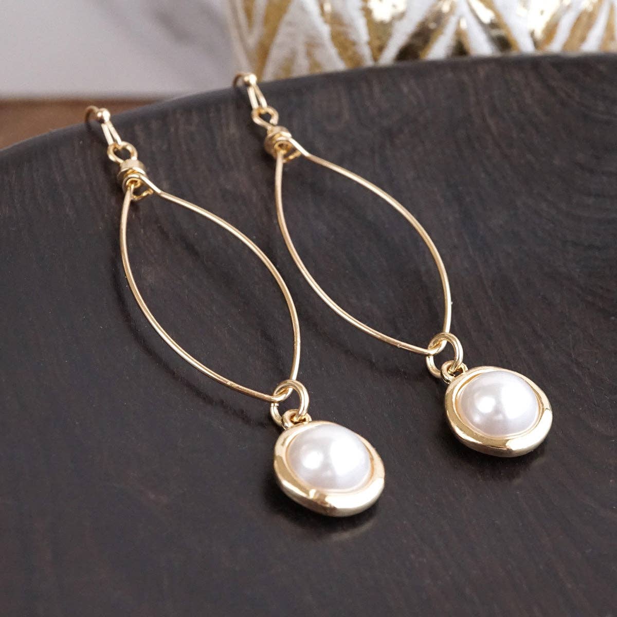 Glow Line – Golden Wire Drops with Bezel Pearl