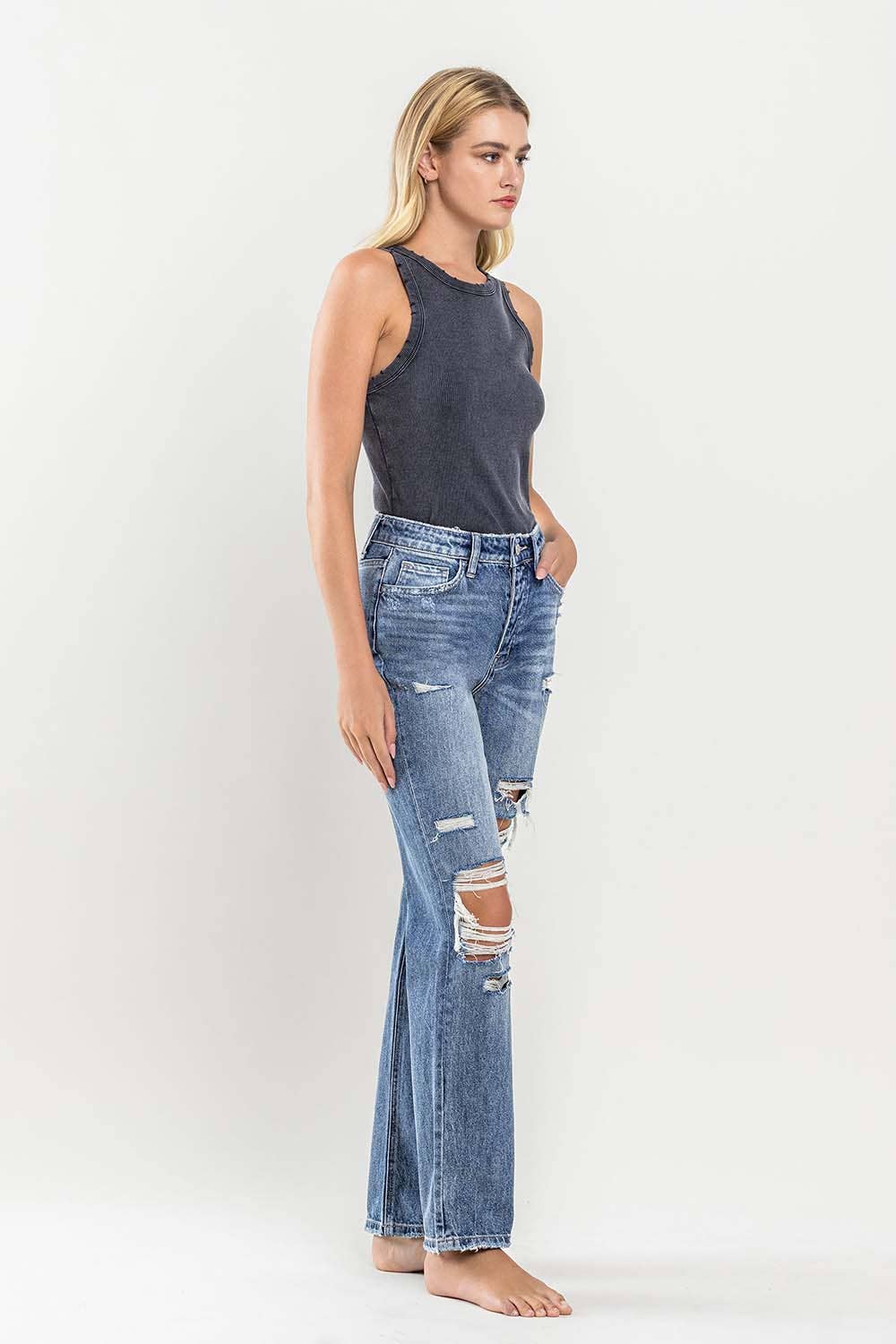 SUPER HIGH RISE DISTRESSED STRAIGHT JEANS