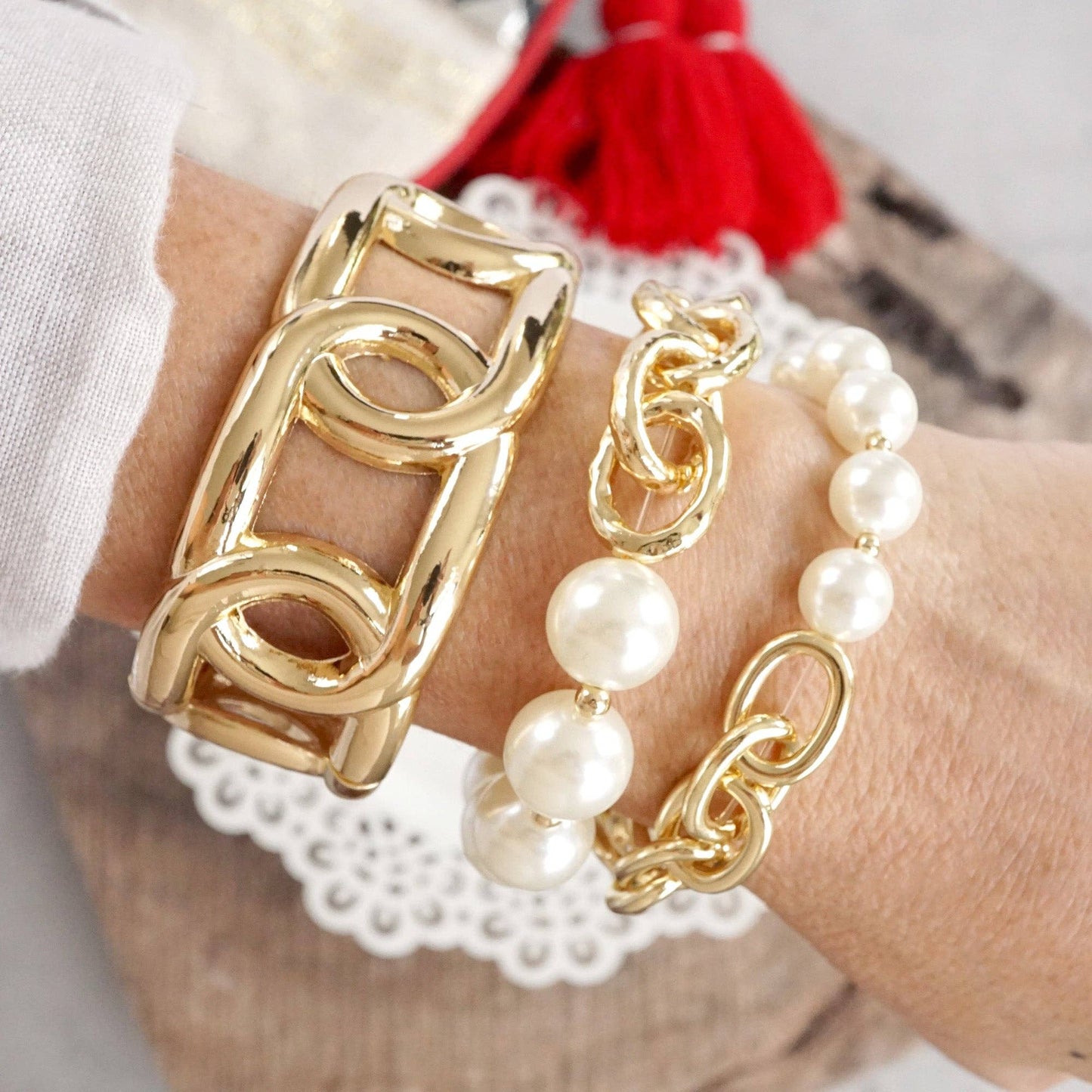 Golden Chain and large pearls beads bracelet 2894