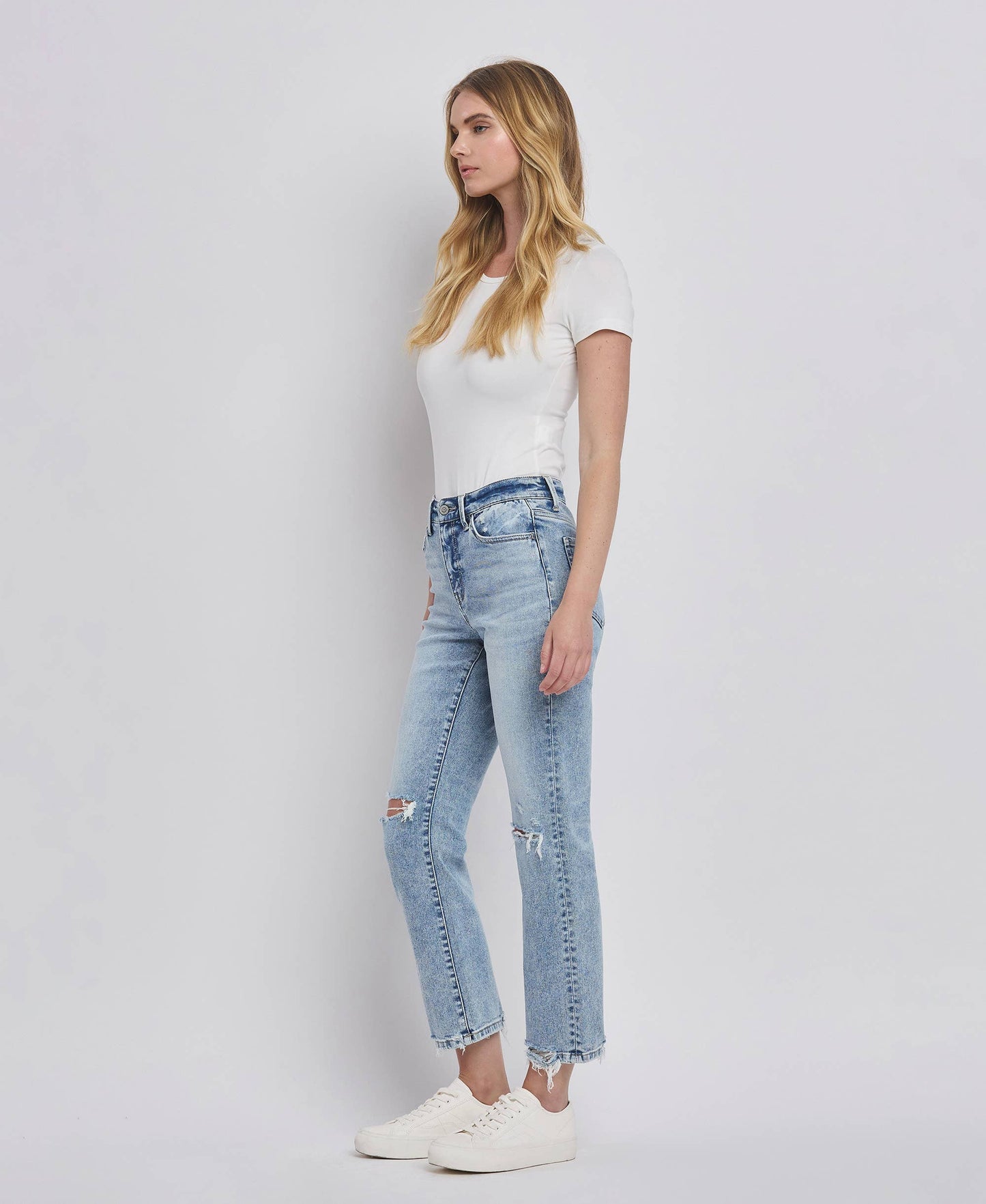 HIGH RISE DISTRESSED STRAIGHT JEANS