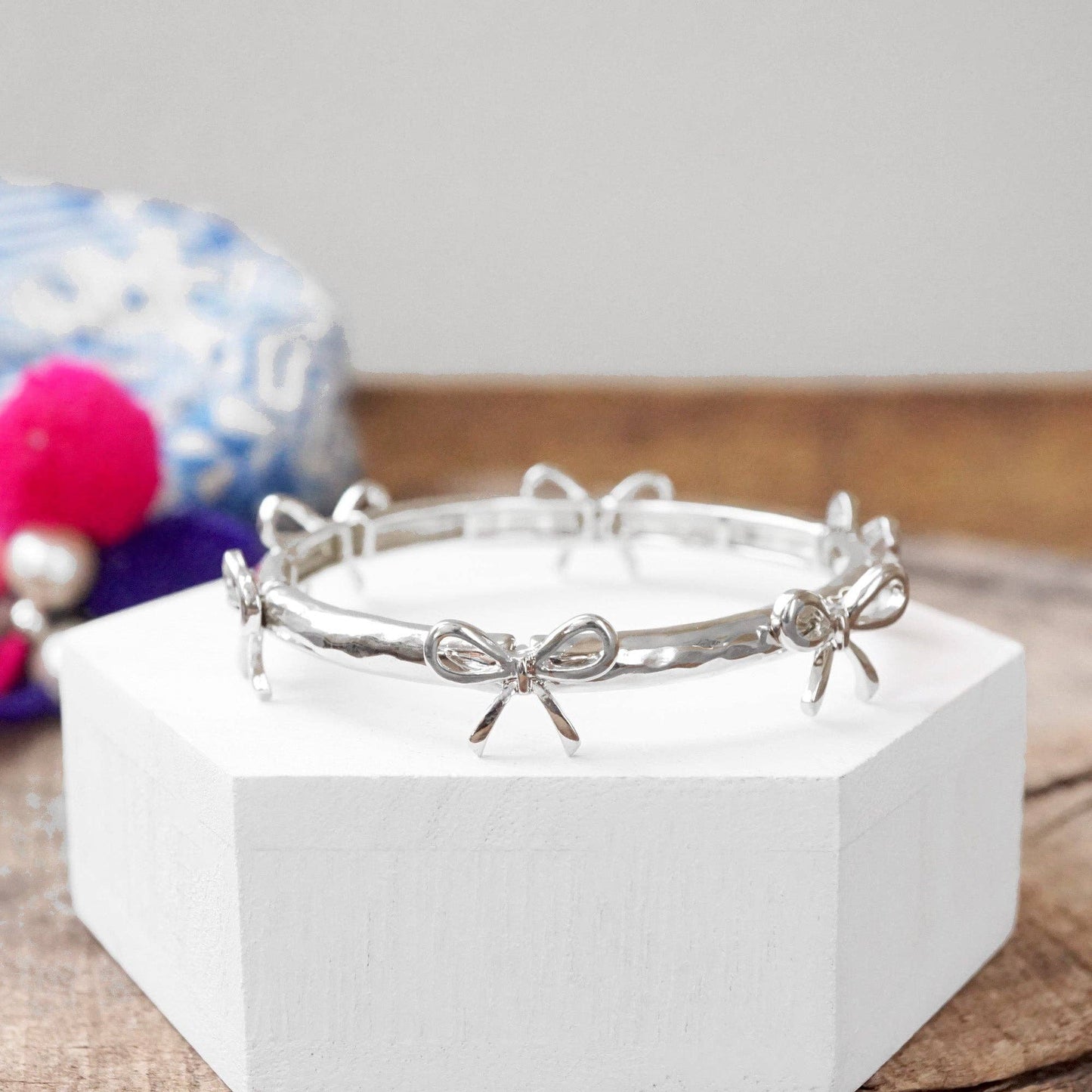 Bow Bangle Bracelet-Silver 2808