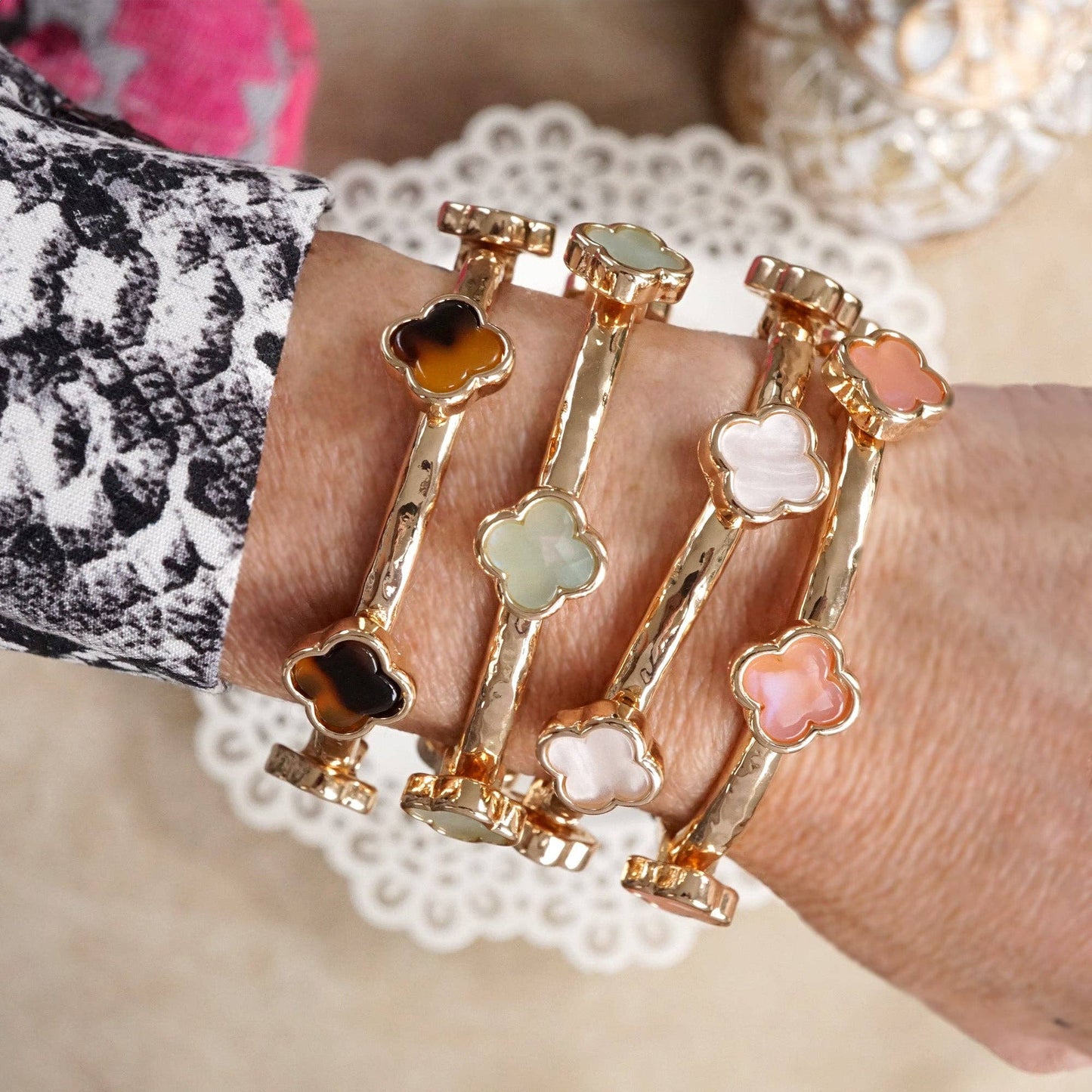 Clover Stretchy Bangle Bracelet – White, Pink, Mint, Tortoise