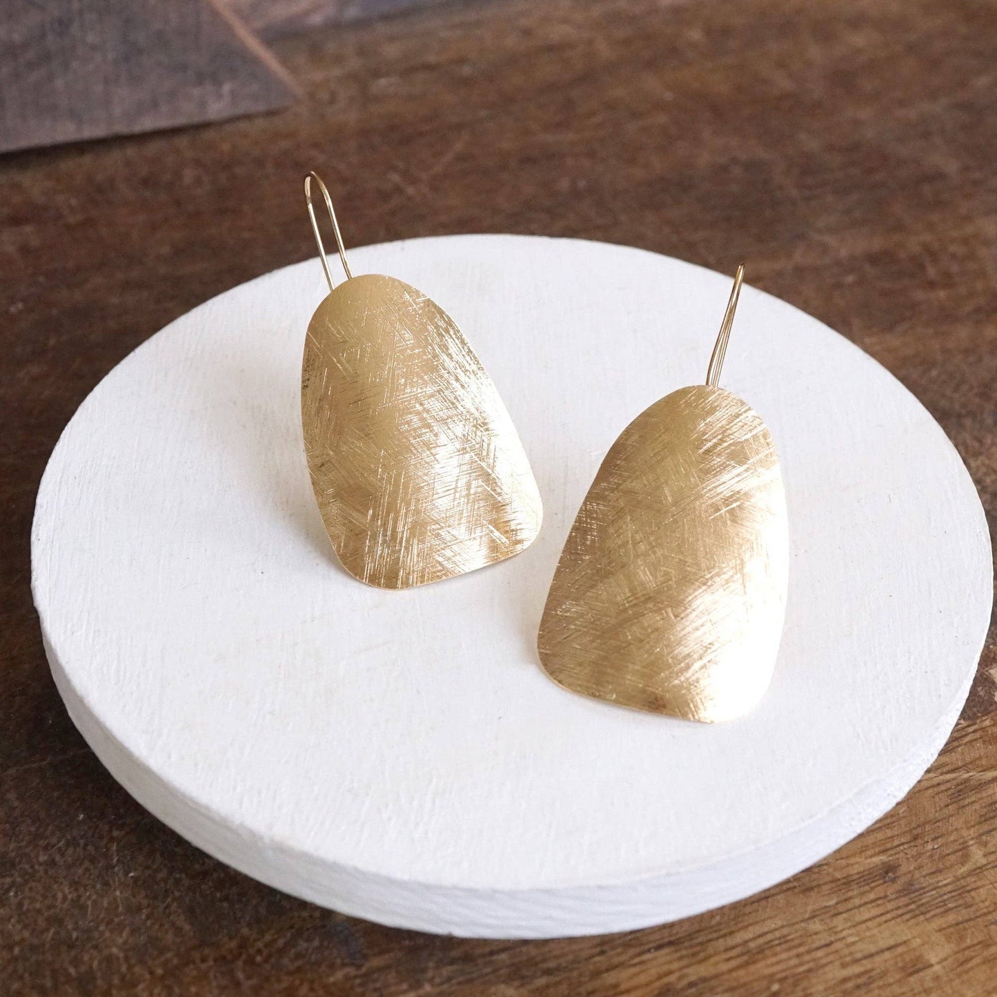 Minimal-statement earrings 4695