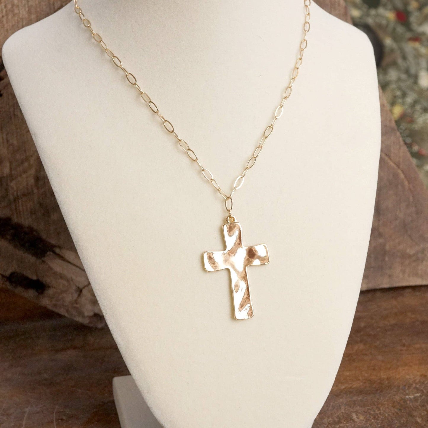 Cross Necklace - Short dainty chain 7362GD
