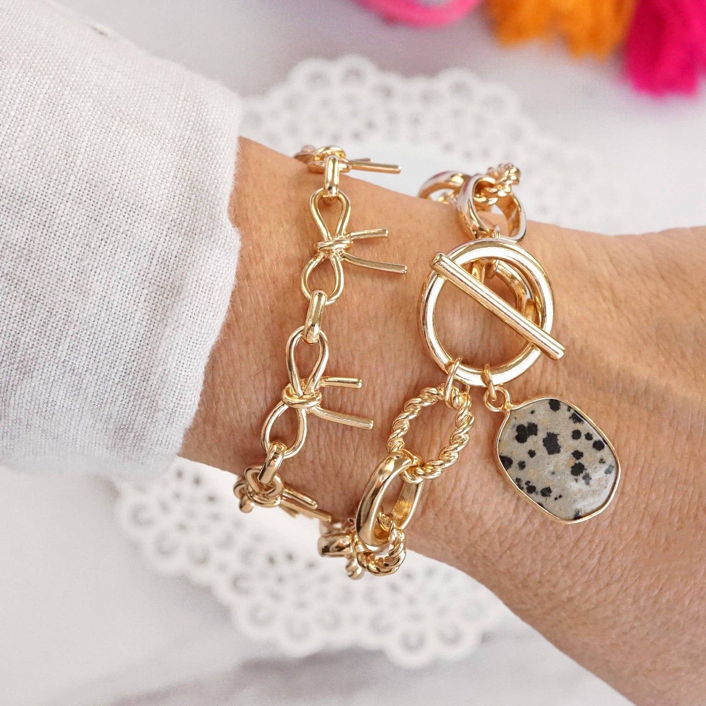 Bow Link Bracelet Gold Tone 2797