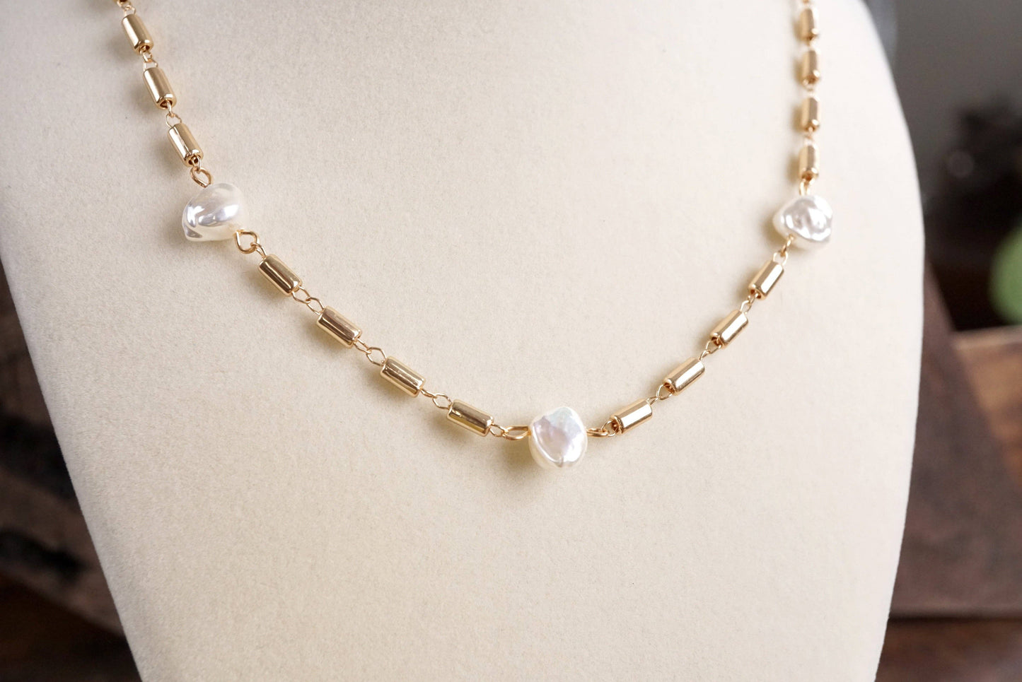 Bar Chain & Organic Pearls Necklace 7431