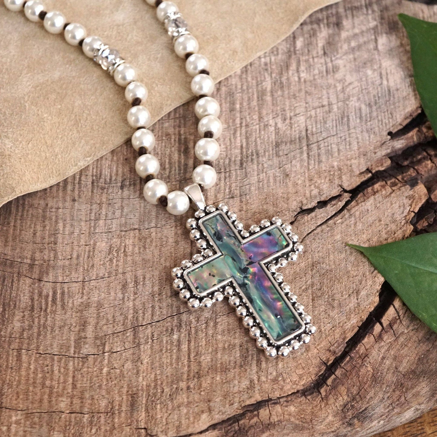 Pearlized Beads Necklace with Cross Abalone