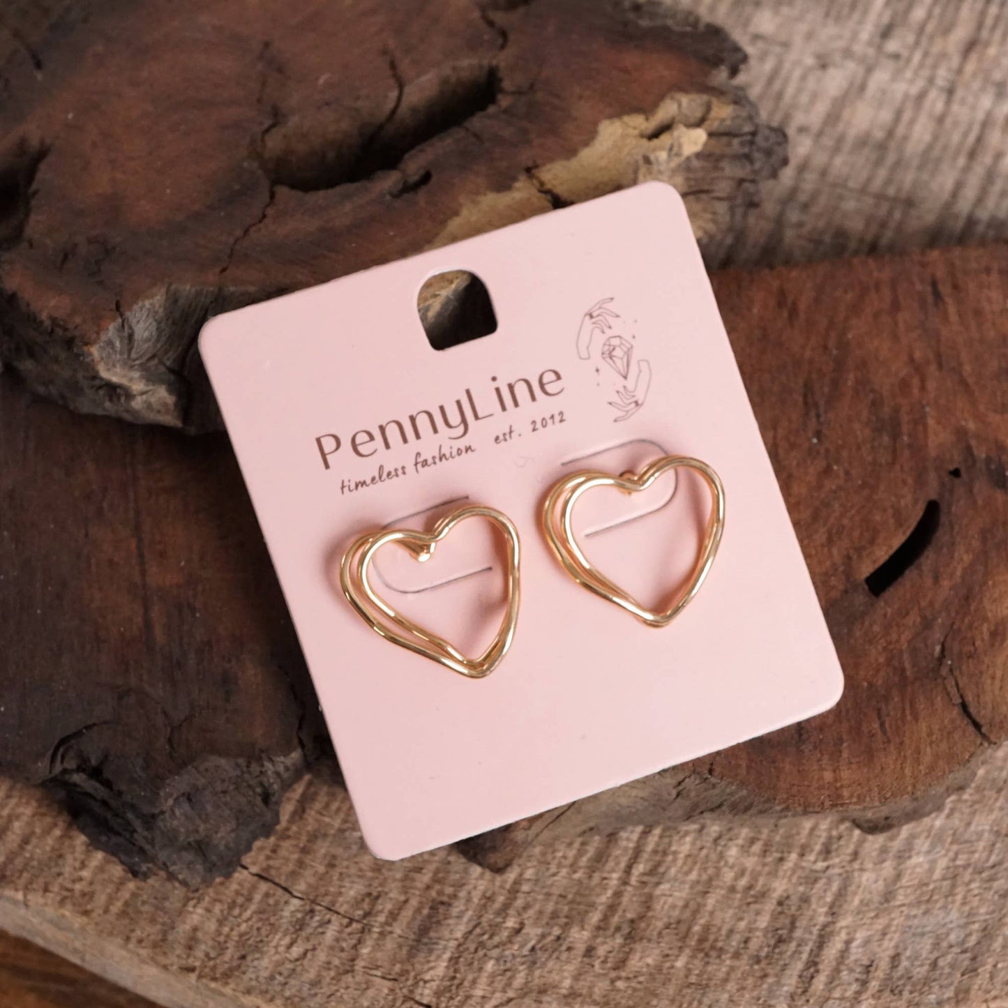 Wire-Inspired Heart Stud Earrings – Gold Tone