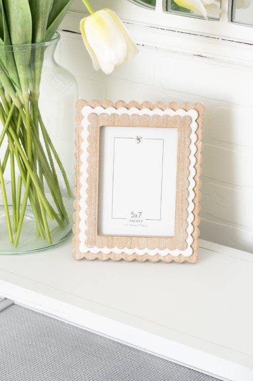 8x10x1 wood scallop photo frame
