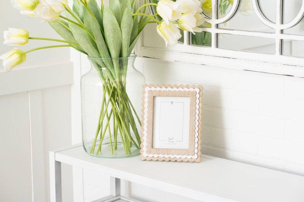 8x10x1 wood scallop photo frame
