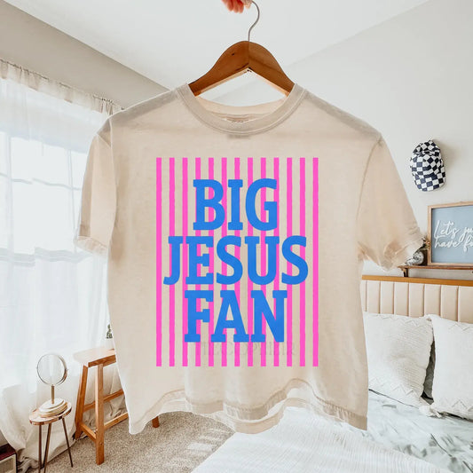 BIG JESUS FAN TEE