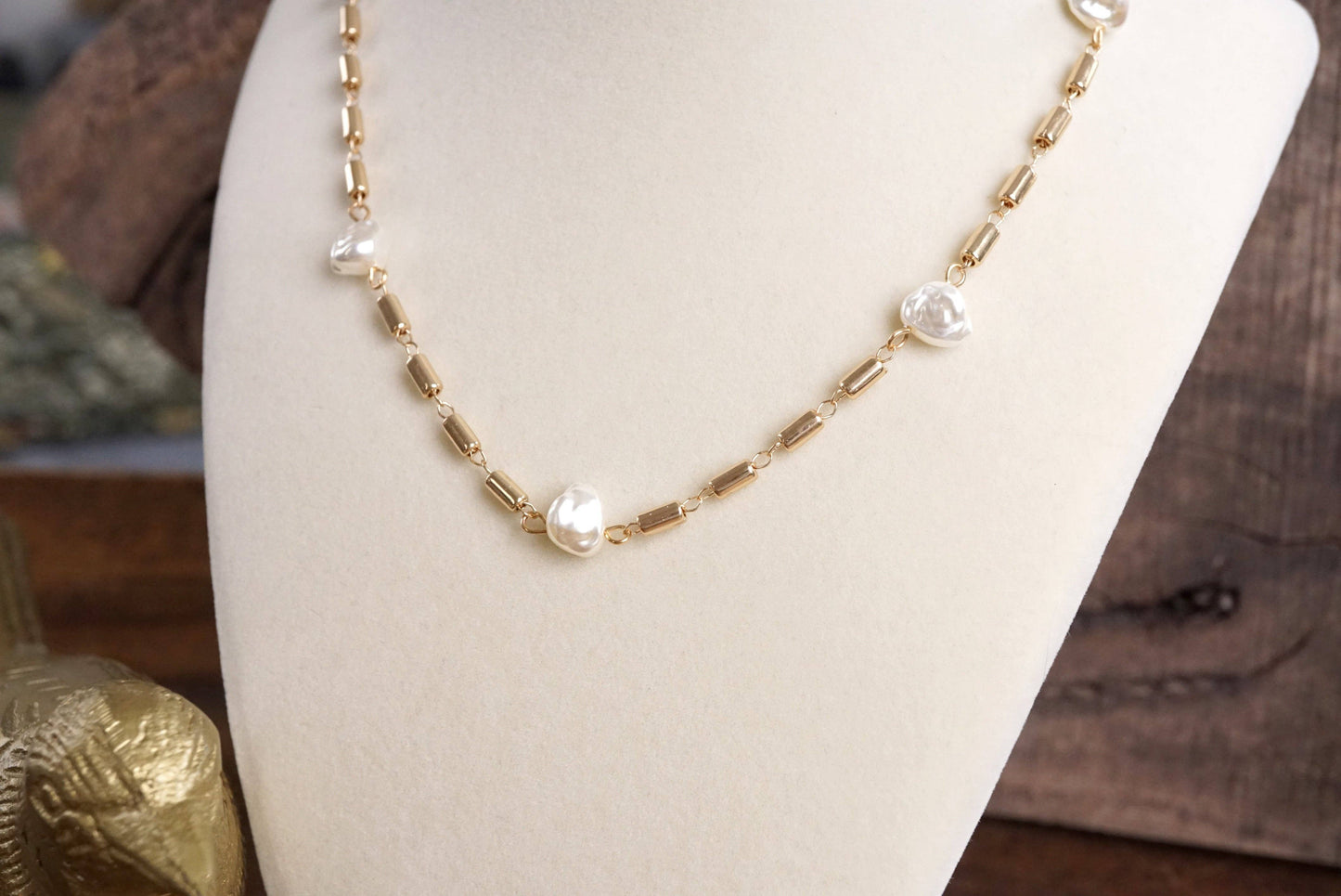 Bar Chain & Organic Pearls Necklace 7431