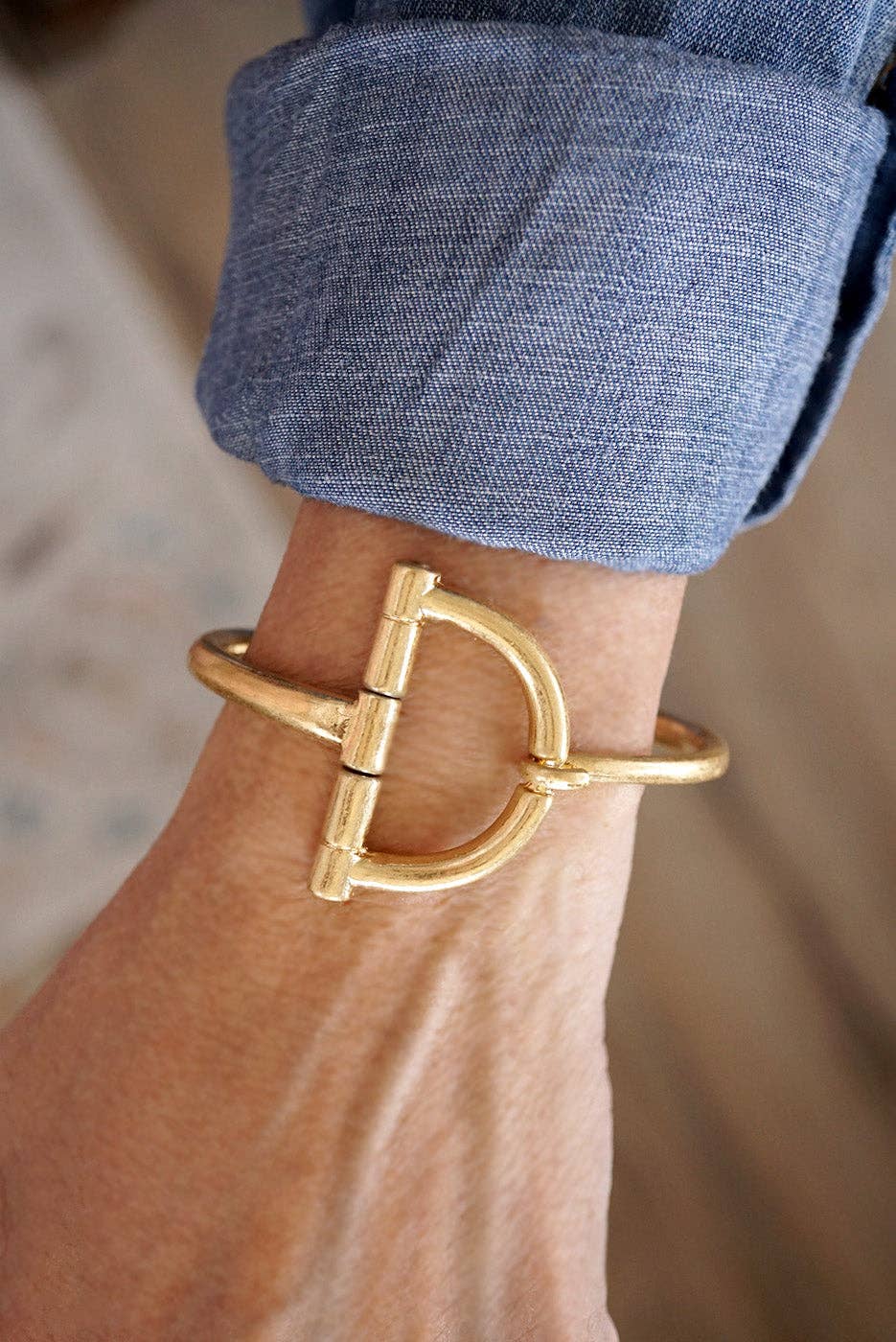 Equestrian Loop – Horsebit Hook Bracelet