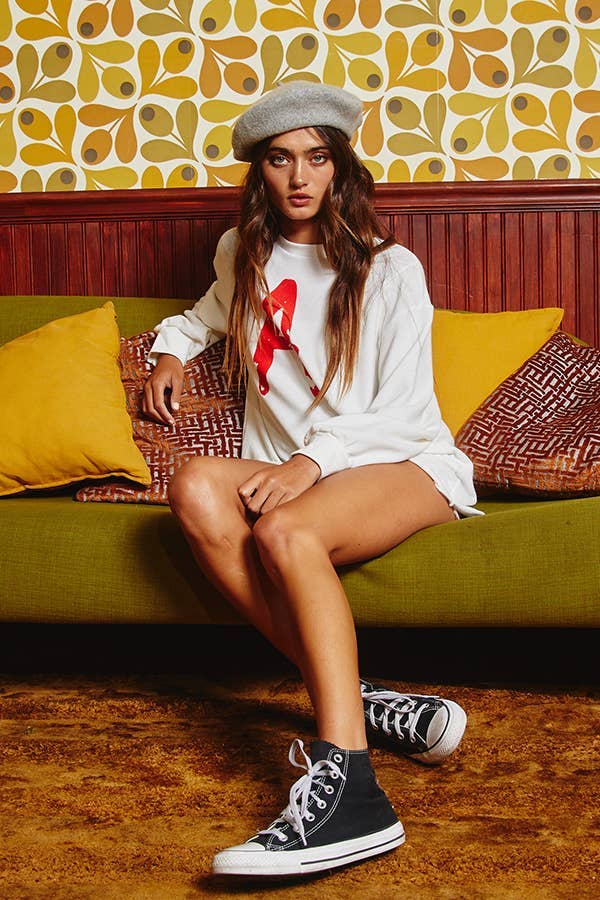 Asymmetrical Hem Graphic Print Sweatshirt