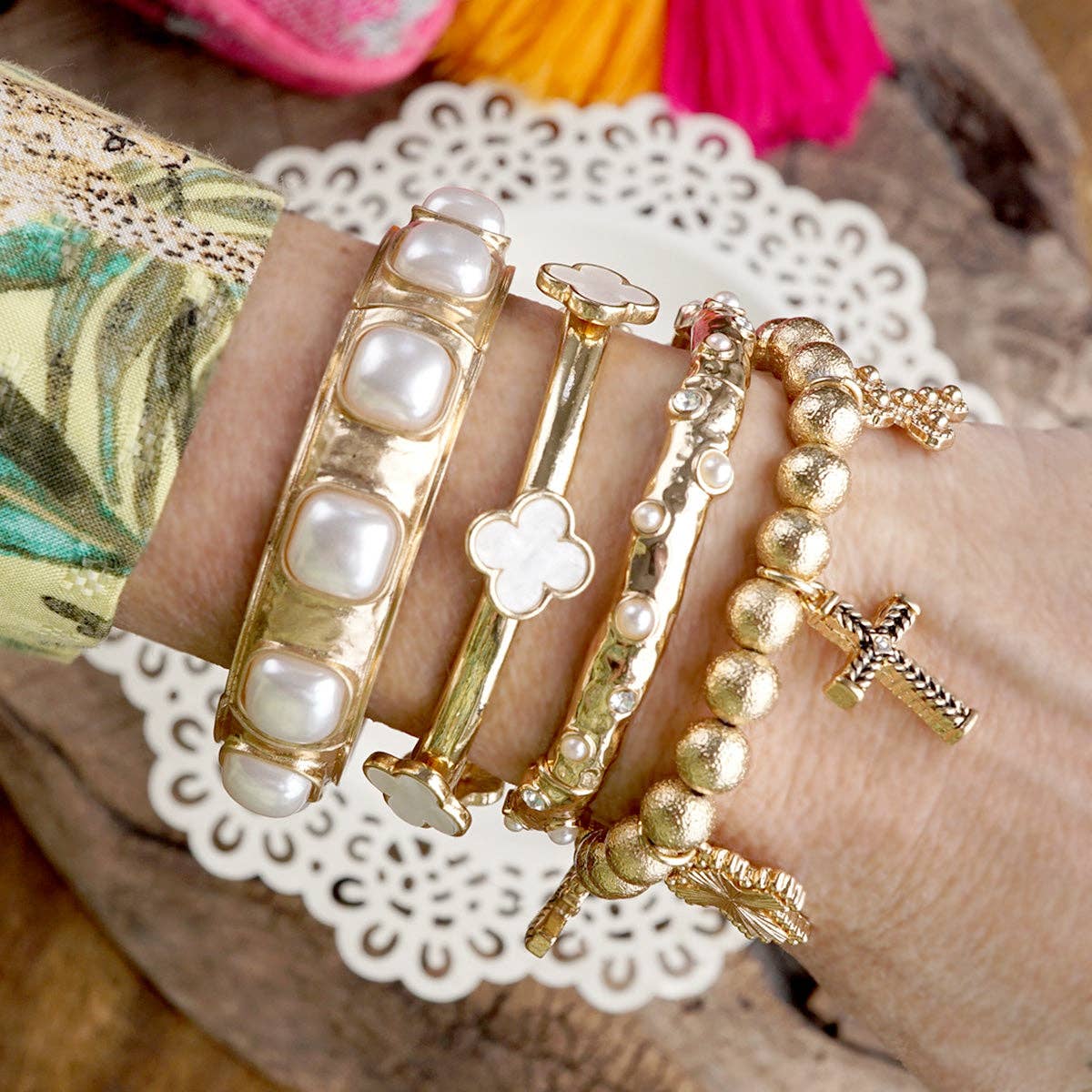 Faithful Path – Cross Charm & Beaded Stretch Bracelet