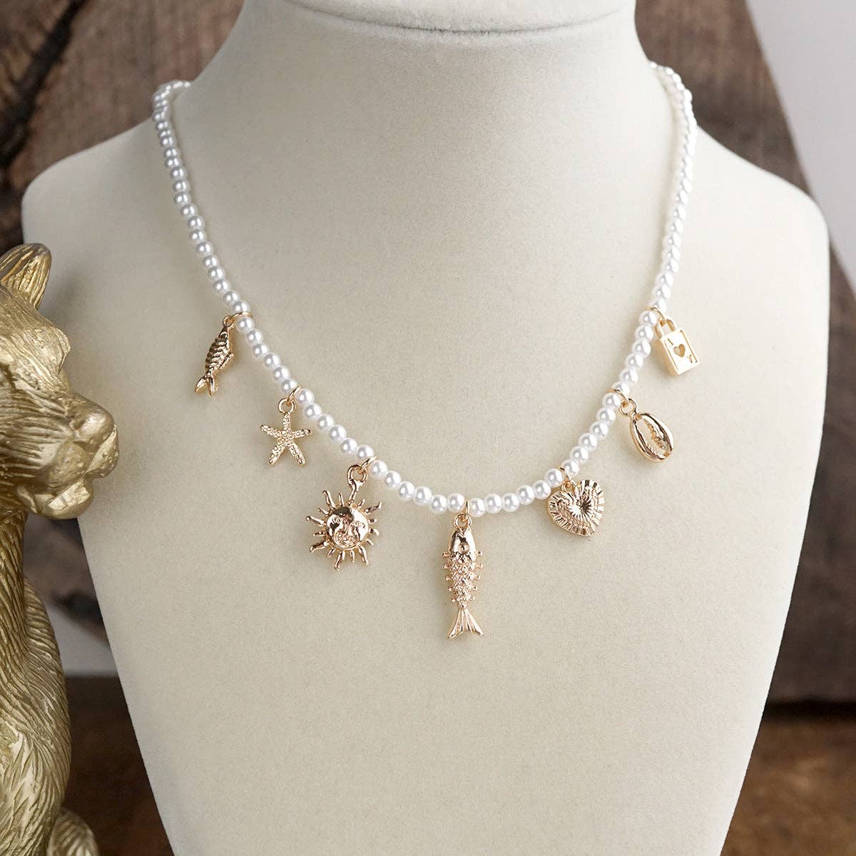 Salt & Sun – Coastal Charm Pearl Necklace